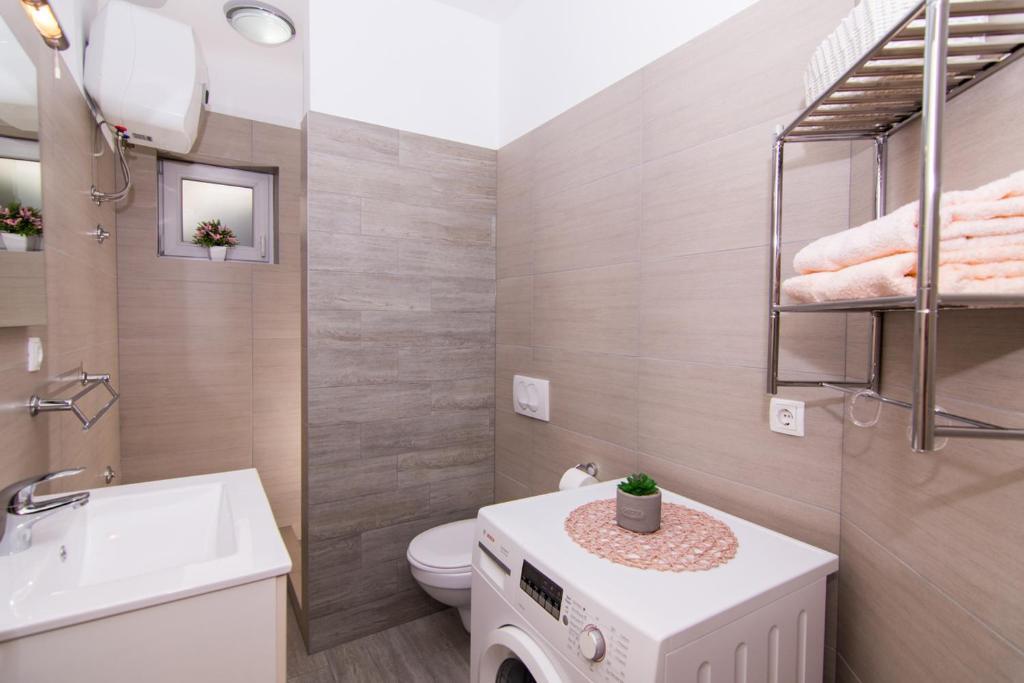 Apartman Sun Solin Apartment Luaran gambar