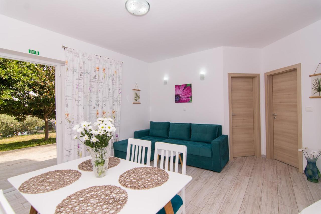 Apartman Sun Solin Apartment Luaran gambar