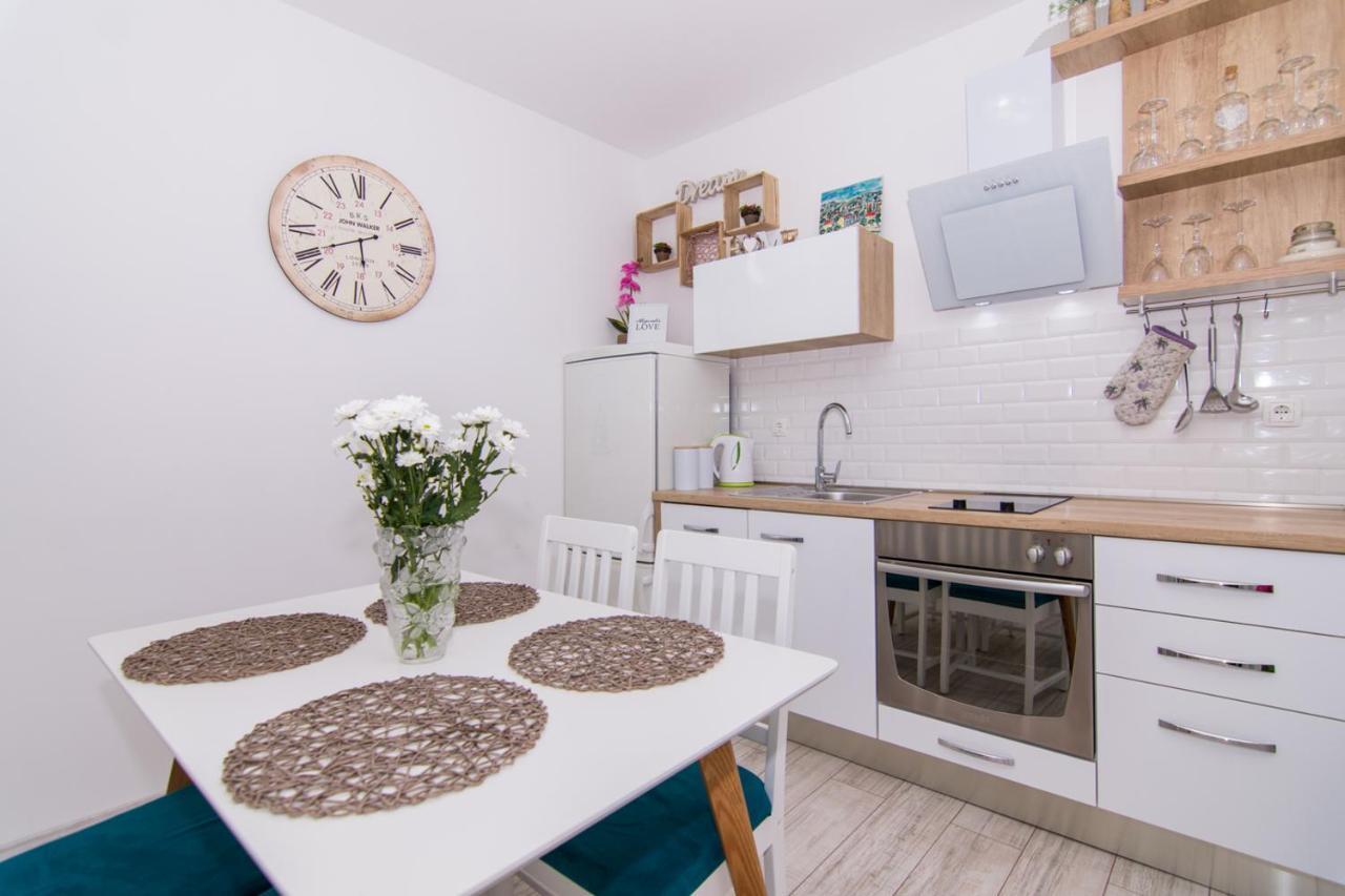 Apartman Sun Solin Apartment Luaran gambar